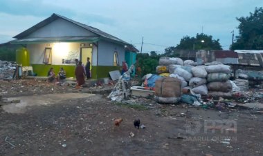 Antrean Jalur Langit di Bantar Gebang