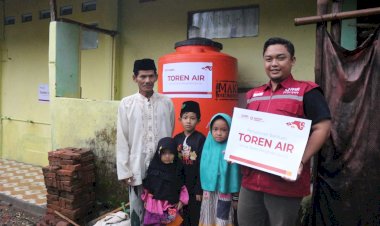 Pengadaan Toren Air dan Tempat Wudhu Santri