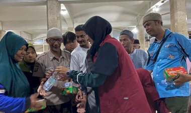 PPPA Daarul Qur'an Medan Bekerja Sama dengan Mualaf Center Program Berbagi Buka Puasa