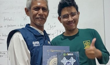 PPPA Daarul Qur'an Yogyakarta, BPKH RI, dan Waroeng Spesial Sambal (SS) Salurkan Mushaf Al-Qur'an untuk Muslim Tuli Yogyakarta (MULIA)