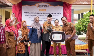 Simbolis Pengadaan Mobil Ambulance Bersama BPKH RI di Lebak 