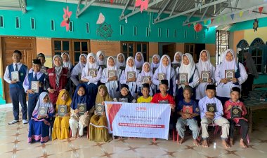 PPPA Daarul Qur'an Medan Salurkan 50 Mushaf Al-Qur'an untuk Anak-anak Rumah Tahfizh Qurrata A'yun