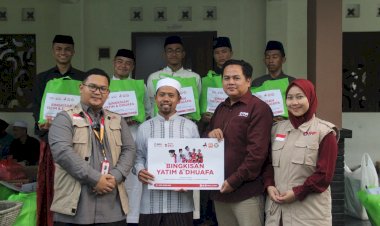 Bahagiakan Yatim Dhuafa, PPPA Daarul Quran Bogor Berikan Kado untuk Santri Takhassus Cinagara