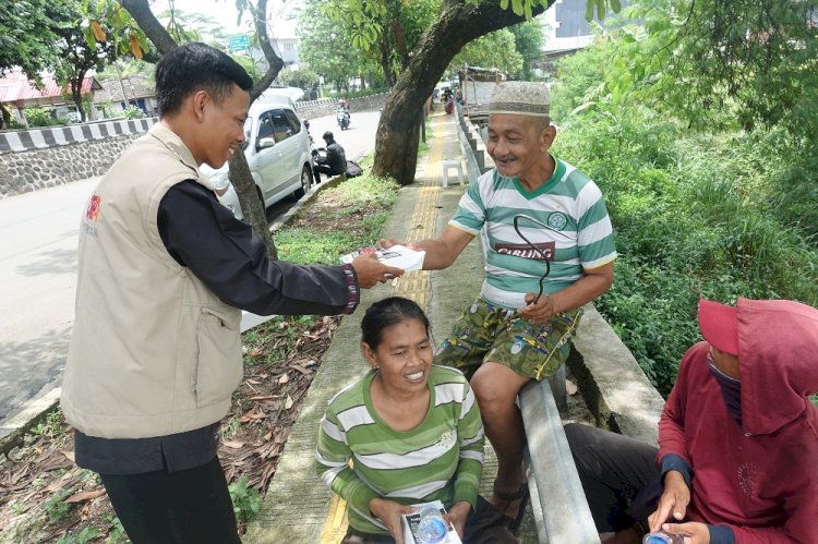 Alirkan Keberkahan, PPPA Daarul Quran Bogor Gencarkan Aksi Free Food Friday