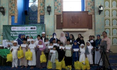 PPPA Daarul Quran Bogor Bersama Majelis Tasyakur Sholawat Nariyah Berikan Santunan kepada Puluhan Yatim Piatu