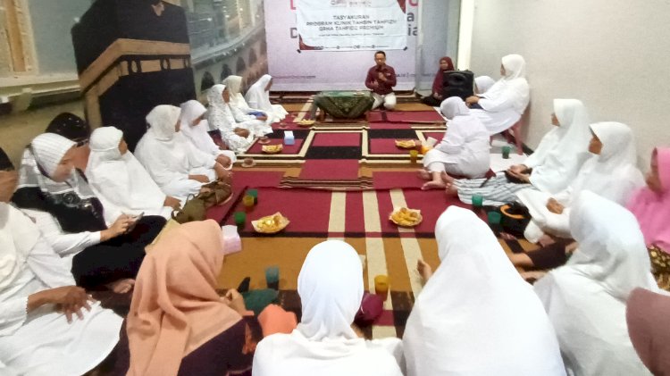 Semangat Mengaji Tak Kenal Usia: Lima Santri Lansia Khatam Al Qur'an di Klinik Tahsin Tahfizh for Lansia