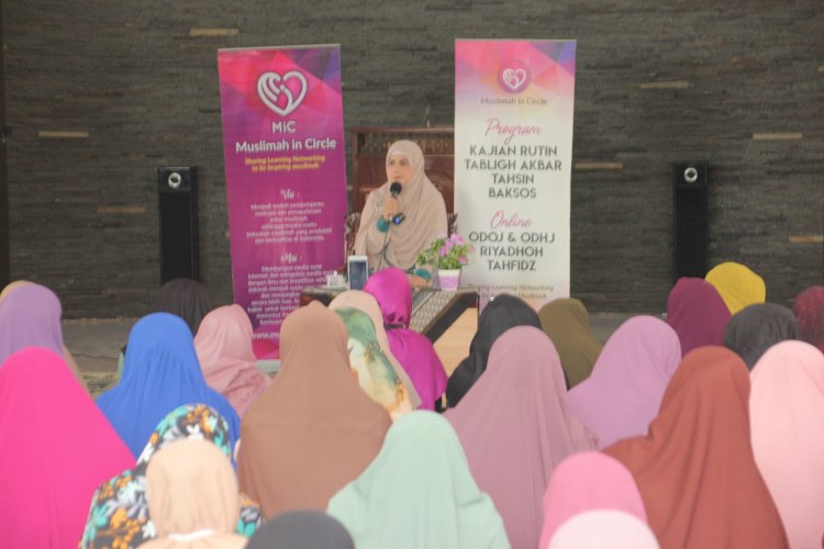 Dakwah Al-Qur'an Bulan Kemerdekaan Bersama Bunda Astri Ivo