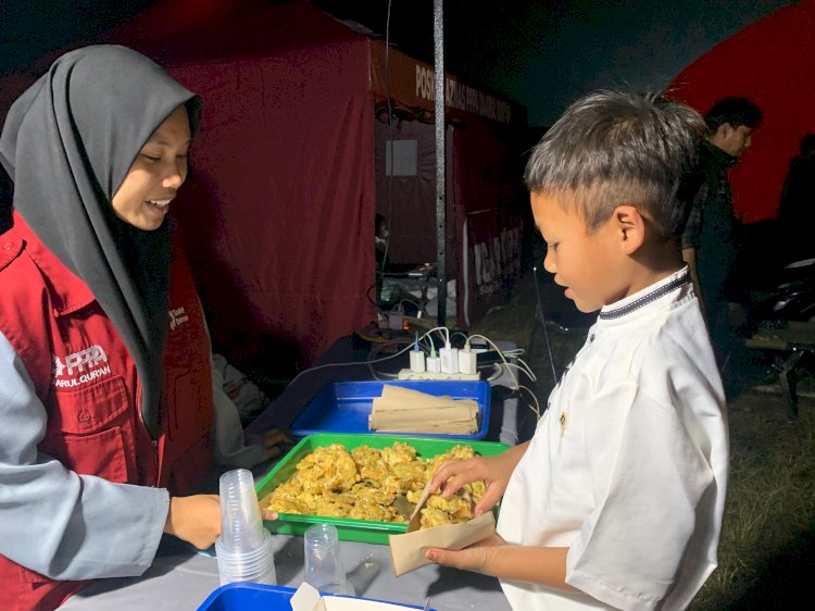 PPPA Daarul Qur'an Hadirkan Dapur Hangat untuk Pengungsi Gempa Kabupaten Bandung