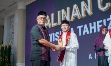 Andi, Wisudawan Terbaik Hafal 30 Juz : Inspirasi Bagi Generasi Qur’ani