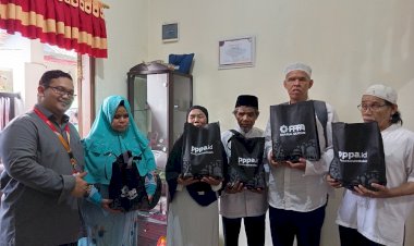 Sambut Hari Disabilitas, PPPA Daarul Qur'an Bogor Berbagi Bingkisan untuk Tunanetra