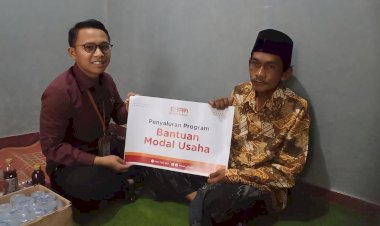 Laznas PPPA Daarul Qur'an Beri Bantuan untuk Sunhaji Penjual Es Teh Viral