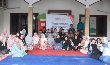 Pengambilan Raport Sekaligus Kajian Parenting di Jawa Tengah