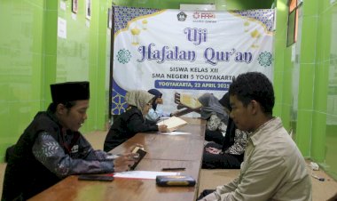 Ujian Tahfizh Kelas XII : Tiket Menuju Wisuda Tahfizh SMAN 5 Yogyakarta