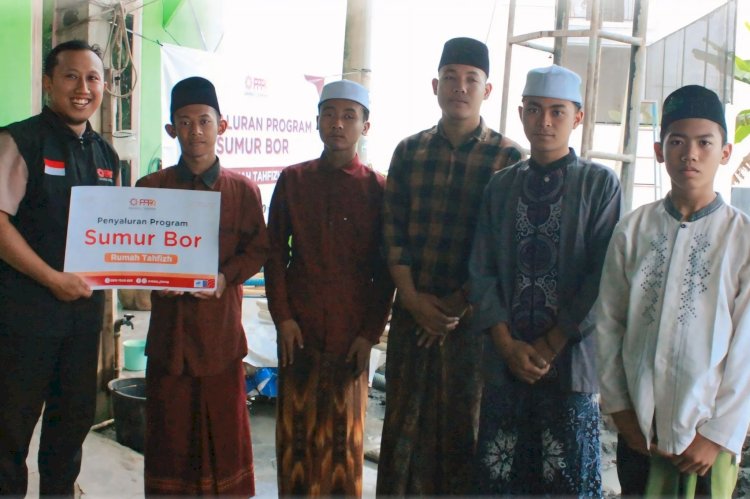 Pembuatan Sumur Bor untuk Santri Pondok Pesantren Ash Shiddiqiyah Kebumen