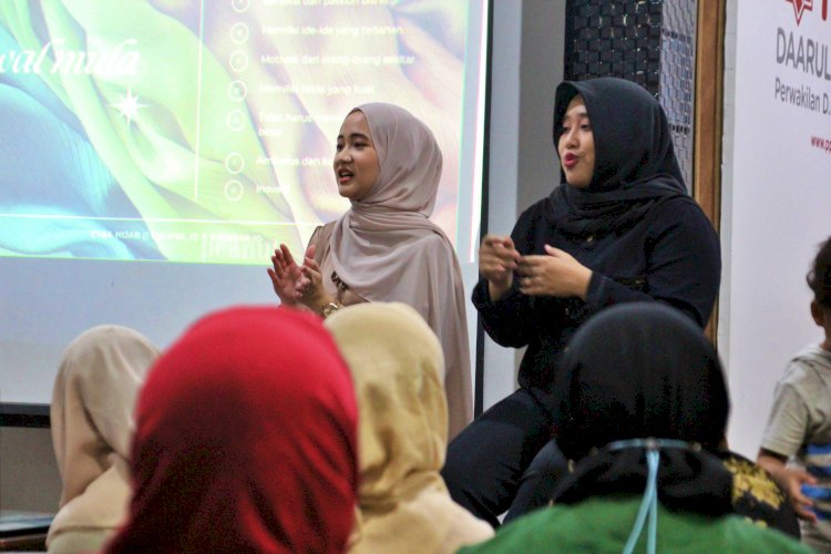 Sevina Alfi bersama Tuli Mengaji Yogyakarta
