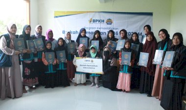 Mushaf Isyarat untuk Santri Komunitas Tuli Muslim Magelang