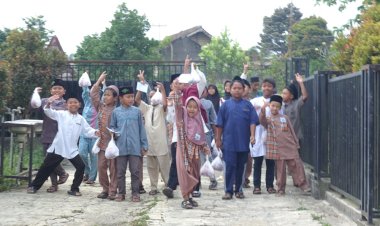 Anak-Anak itu Melompat Gembira: Cerita Bahagia dari Rumah Tahfizh As-Syifa