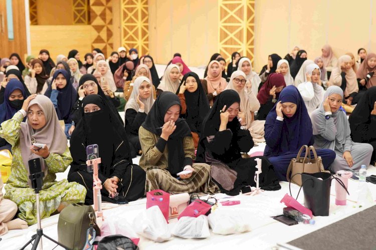 Kajian & Hypnotheraphy Ilmia Amalia Sukses digelar di Makassar