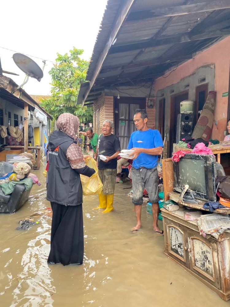 PPPA Daarul Qur’an Medan Salurkan Bantuan Tahap 1 untuk Korban Banjir di Kota Medan