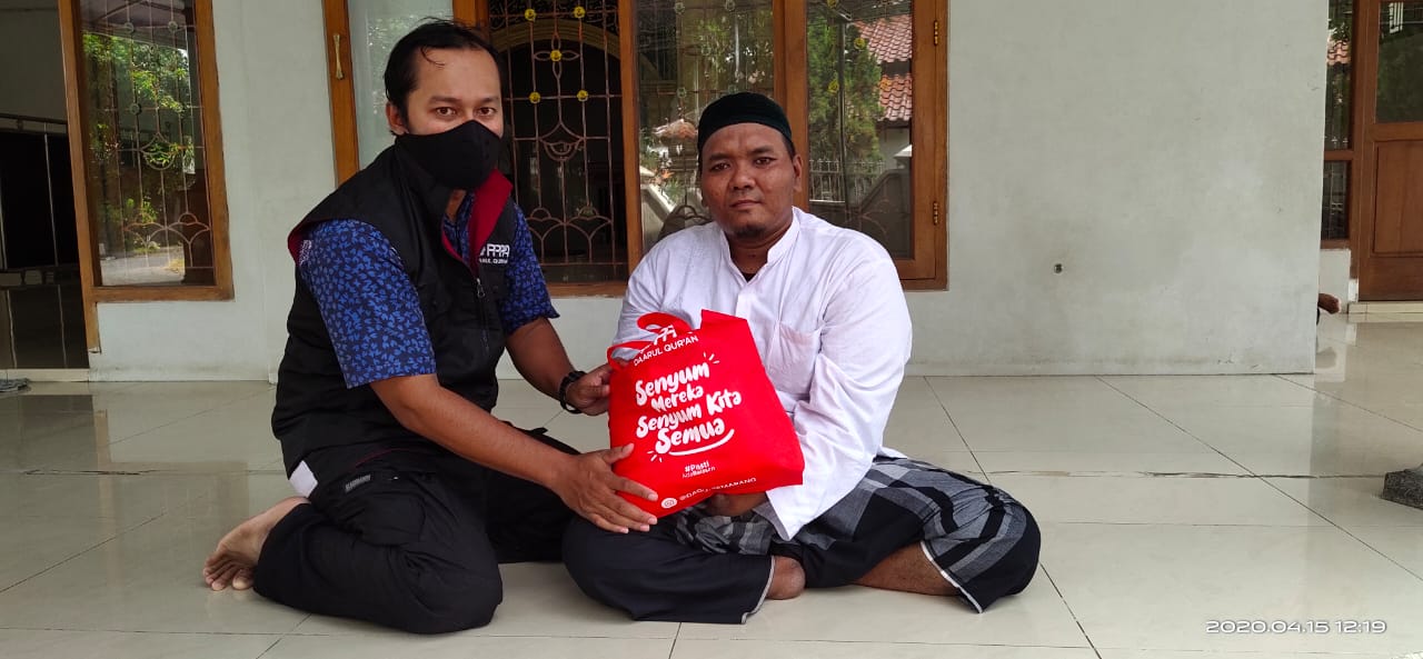 Sembako Untuk Disabilitas Penjaga Rumah Allah