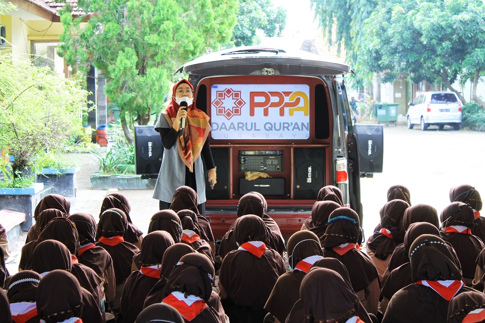 Ikhtiar Lahirkan Jutaan Penghafal Qurâ€™an, PPPA Daarul Qur'an Surabaya Gandeng SMPN 3 Probolinggo