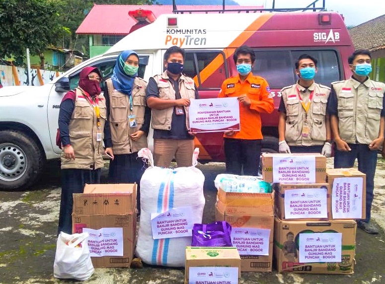 Penyaluran Bantuan Banjir Bandang Gunung Mas, Bogor.