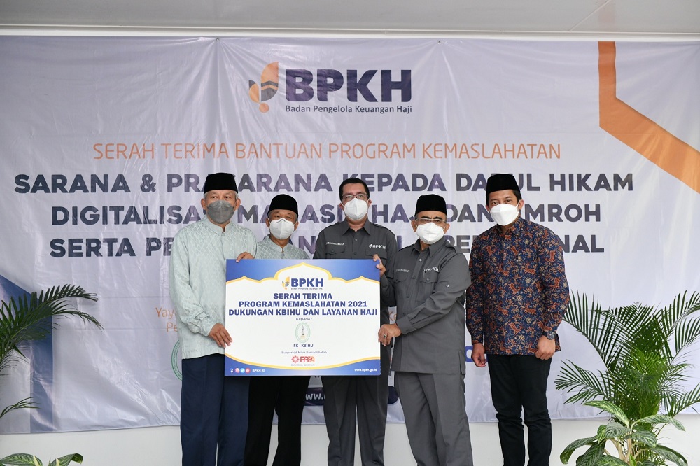   BPKH Hadiri Serah Terima Program Kemaslahatan Bersama Laznas PPPA Daarul Qur'an