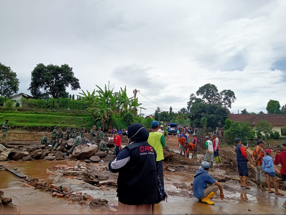 Malang Dilanda Banjir Bandang, PPPA Daarul Qur'an Terjunkan Tim Sigab