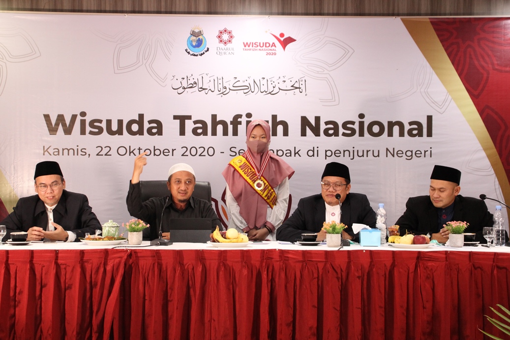 Keajaiban Doa dan Sholawat Alifa Beserta Ibunda di Wisuda Tahfizh Nasional 2020