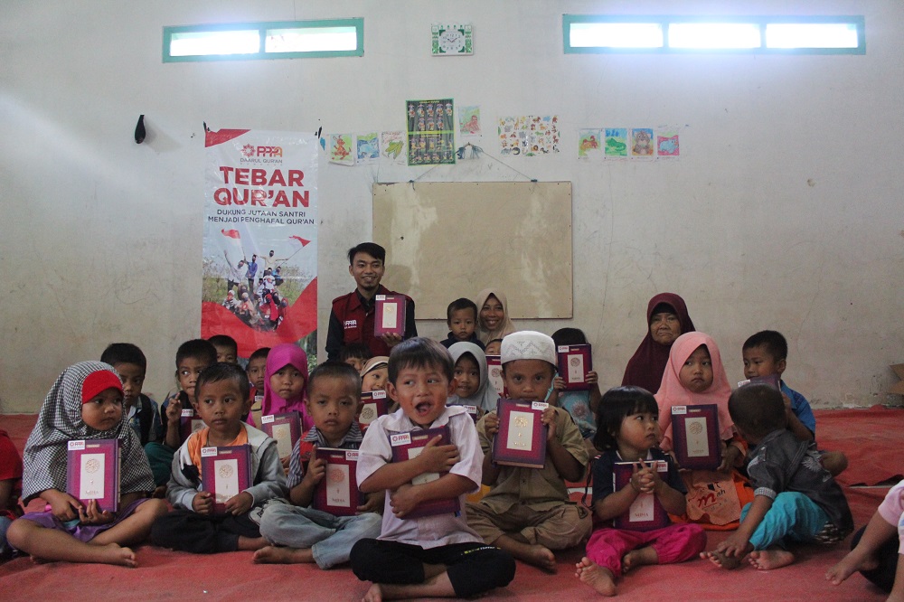 Tebar Al-Qur'an ke Pelosok Garut