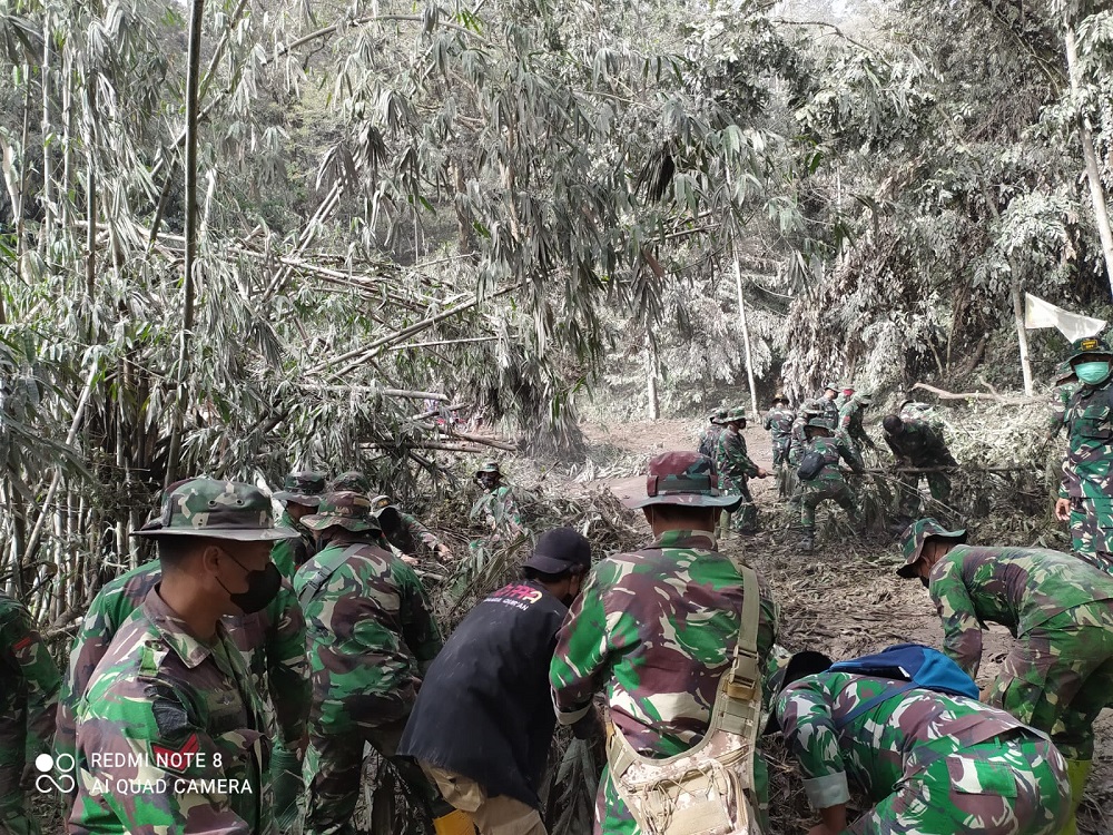 Gunung Semeru Erupsi, PPPA Daarul Qur'an Terjunkan Tim Siaga Bencana