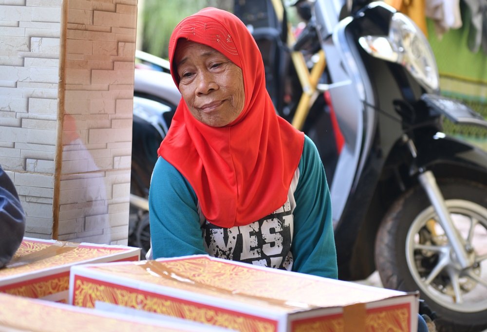 Kisah Mak Piah, Janda 70 Tahun yang Hidup Sendiri