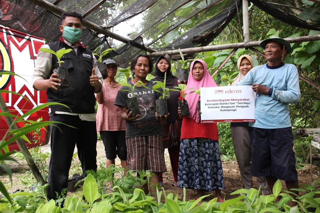 Bibit Pisang Wujudkan Senyum Pemberdayaan Warga Kalisoka