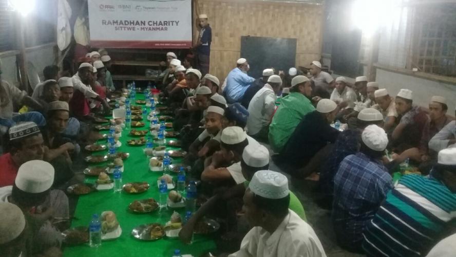 Buka Puasa di Camp Rohingnya Arakan