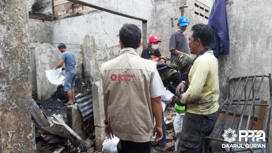 PPPA Daarul Qur'an Kunjungi Lokasi Kebakaran Taman Sari