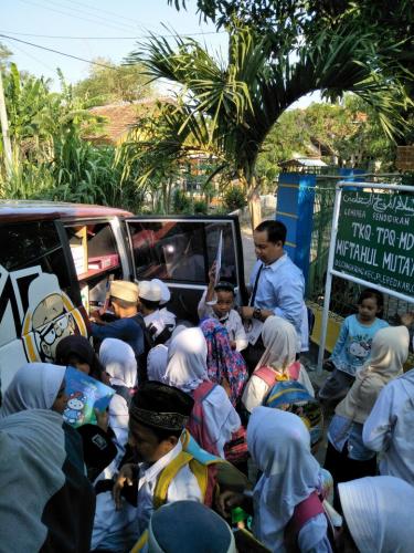 Menularkan Semangat Menghafal Al-Qur'an