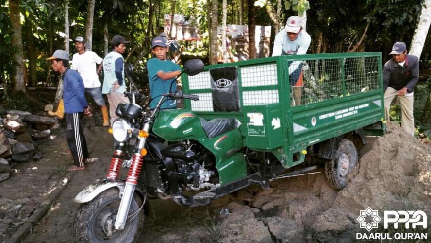 Antusias Warga Patia Sambut Pembangunan Jembatan