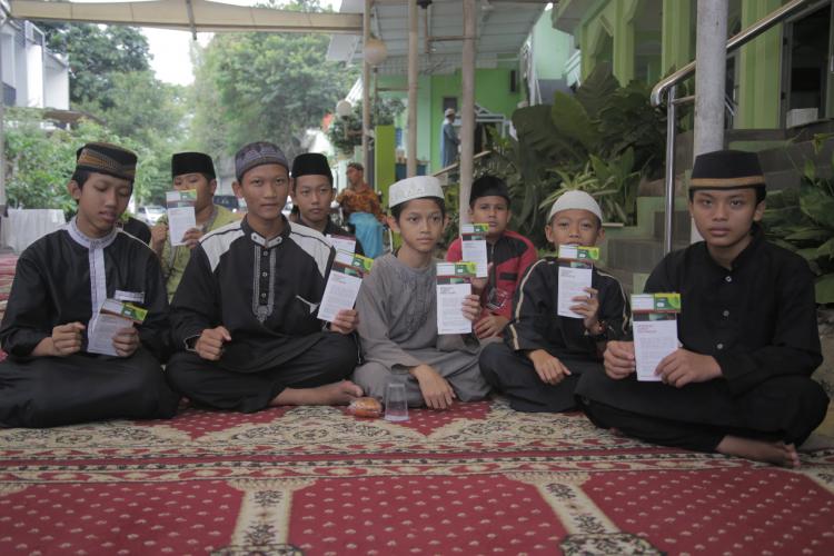 Sedekah Jumat Bersama Anak Yatim